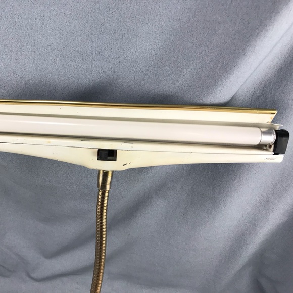 Brass & Chrome Gooseneck Round Base Lamp MCM Cannon Products USA Radionic - Picture 12 of 13